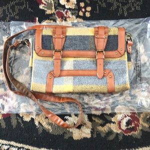 MARKED DOWN NEW: Knit mustard/grey crossbody bag